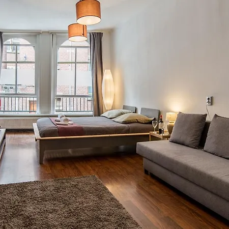 Bed and Breakfast 5 Min From Dam Square And Central Station